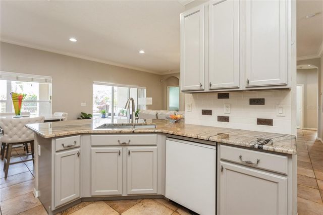 1433 EMERALD HILL WAY, Valrico, FL 33594