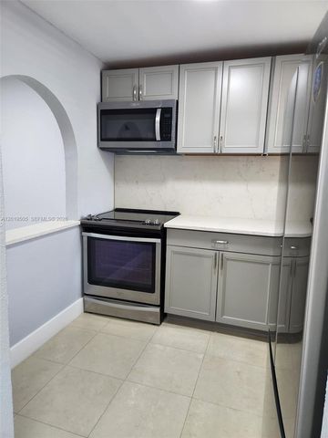 2811 N Pine Island Rd 107, Sunrise, FL 33322