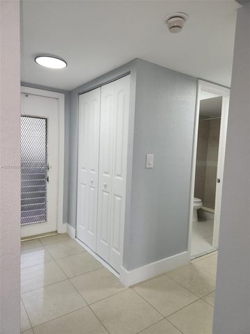 2811 N Pine Island Rd 107, Sunrise, FL 33322