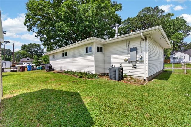 3115 Hornsea Rd RD, Chesapeake, VA 23325