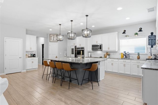 600 AVILA PLACE, Howey In The Hills, FL 34737