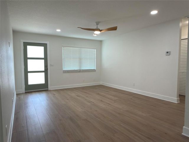 2401 16TH AVENUE N, St Petersburg, FL 33713
