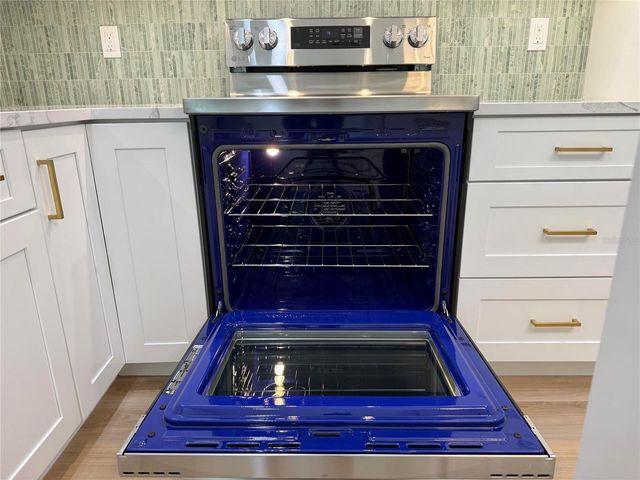 2401 16TH AVENUE N, St Petersburg, FL 33713