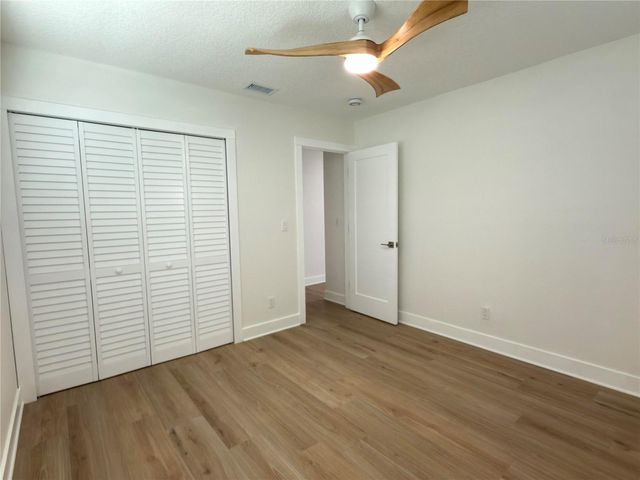2401 16TH AVENUE N, St Petersburg, FL 33713