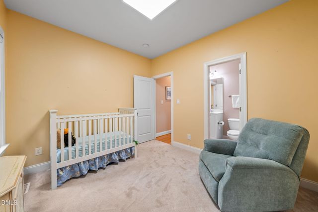 8113 Last Oak Court, Raleigh, NC 27613