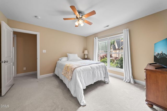 8113 Last Oak Court, Raleigh, NC 27613