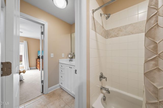 8113 Last Oak Court, Raleigh, NC 27613