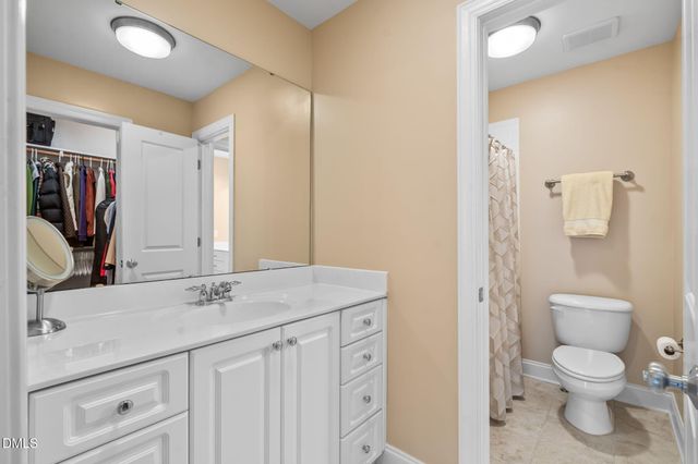 8113 Last Oak Court, Raleigh, NC 27613