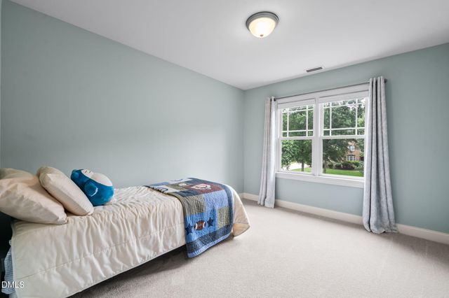 8113 Last Oak Court, Raleigh, NC 27613