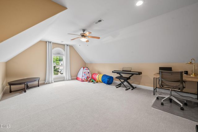 8113 Last Oak Court, Raleigh, NC 27613