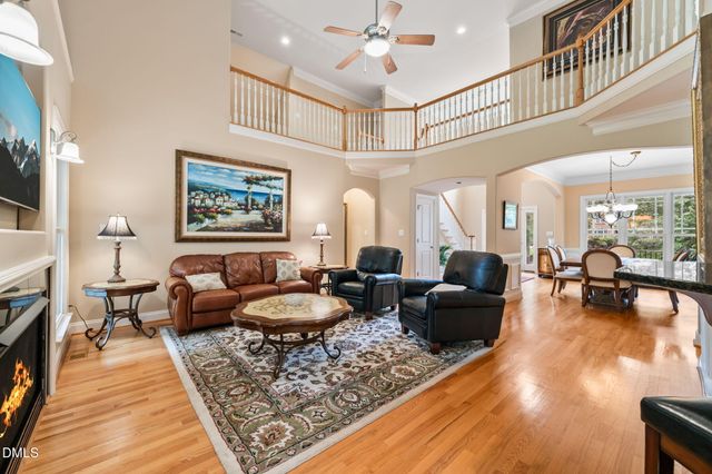 8113 Last Oak Court, Raleigh, NC 27613