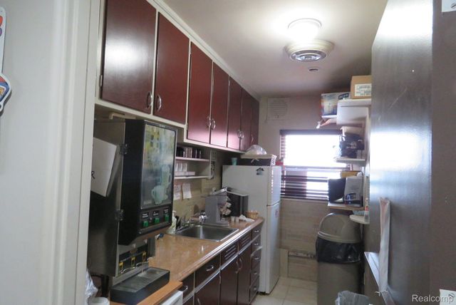 12170 FORT Street, Southgate, MI 48195