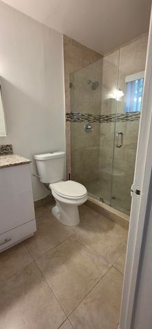 560 NE 19th Avenue, Deerfield Beach, FL 33441