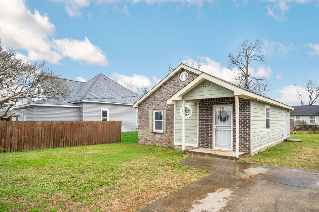 2603 E 44th Street, Chattanooga, TN 37407