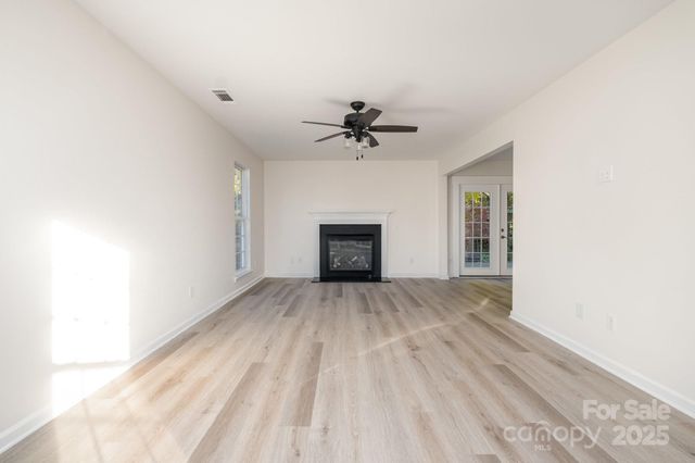 12250 Wallace Ridge Drive, Charlotte, NC 28269