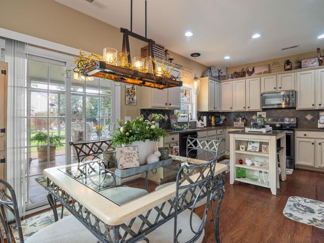 443 N Sweetwater Hills Drive, Moore, SC 29369