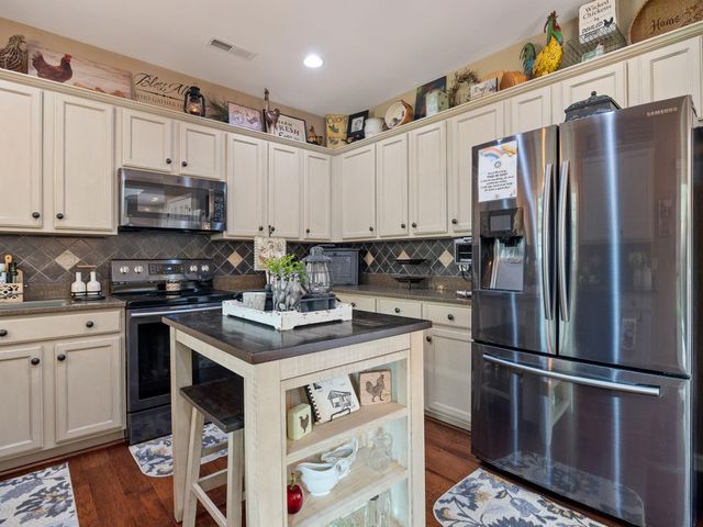 443 N Sweetwater Hills Drive, Moore, SC 29369