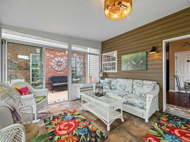 443 N Sweetwater Hills Drive, Moore, SC 29369