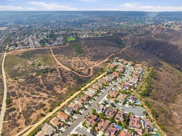 3391 Corte Panorama, Carlsbad, CA 92009