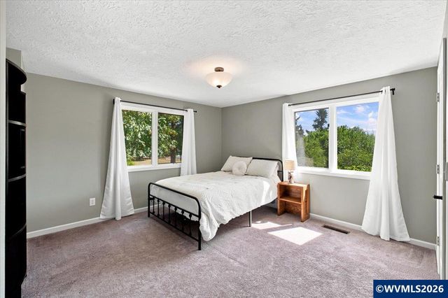 3153 Kwonesum Ct S, Salem, OR 97306