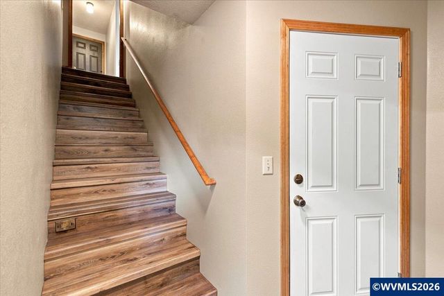 3153 Kwonesum Ct S, Salem, OR 97306