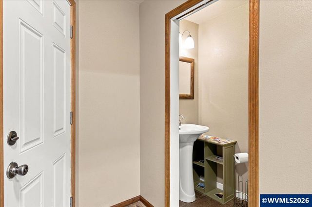 3153 Kwonesum Ct S, Salem, OR 97306