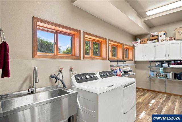 3153 Kwonesum Ct S, Salem, OR 97306