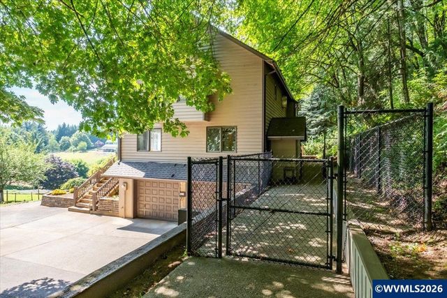 3153 Kwonesum Ct S, Salem, OR 97306