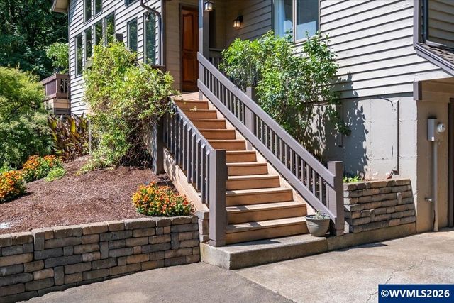 3153 Kwonesum Ct S, Salem, OR 97306