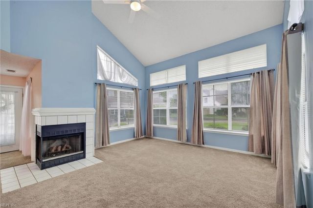 5092 Heathglen CIR, Virginia Beach, VA 23456