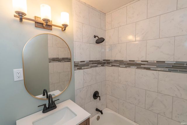118 N Walnut Street, Mishawaka, IN 46544