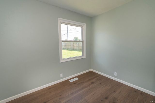 118 N Walnut Street, Mishawaka, IN 46544