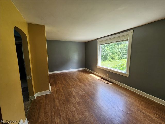 3448 Seifert Lewis Road, Hubbard, OH 44425