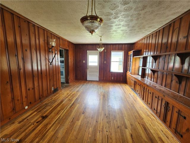 3448 Seifert Lewis Road, Hubbard, OH 44425