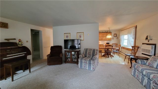 330 Clark Street, Hooversville Boro, PA 15936