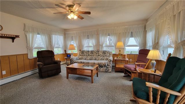 330 Clark Street, Hooversville Boro, PA 15936