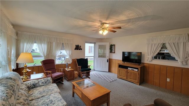 330 Clark Street, Hooversville Boro, PA 15936