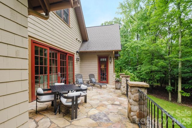 10930 Green Heron Court, Charlotte, NC 28278