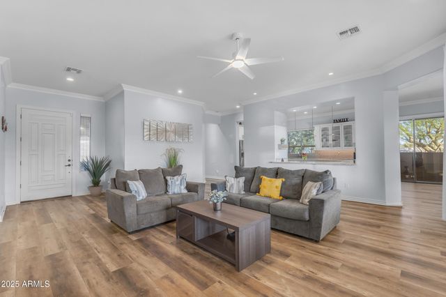 18199 W BUCKHORN Drive, Goodyear, AZ 85338