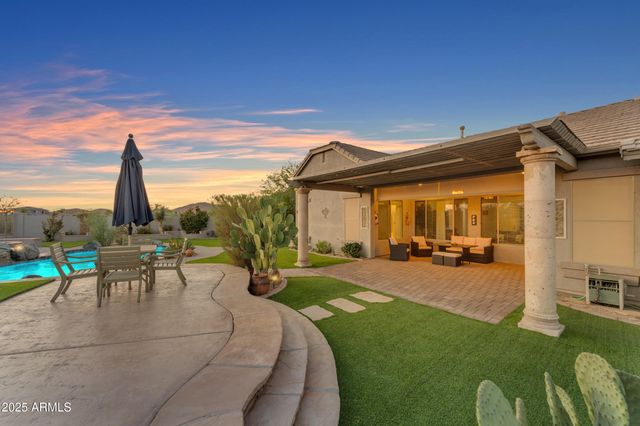 18199 W BUCKHORN Drive, Goodyear, AZ 85338