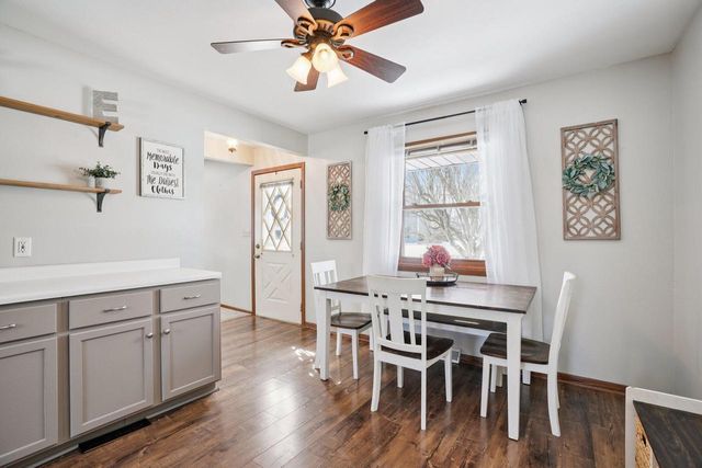 7254 S 38th STREET, Franklin, WI 53132