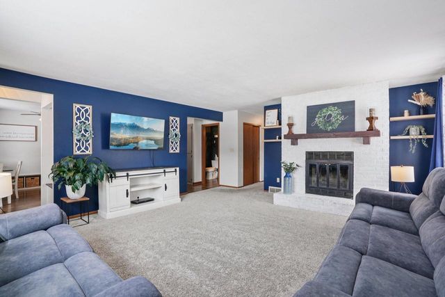 7254 S 38th STREET, Franklin, WI 53132