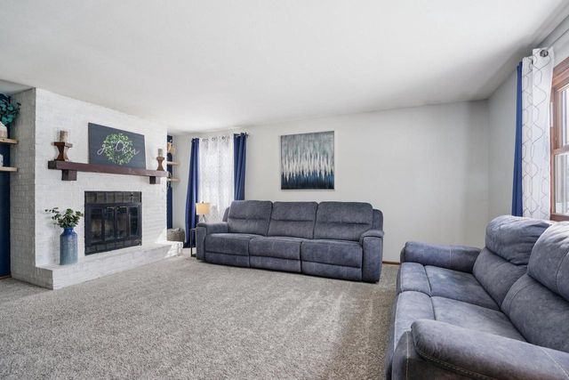 7254 S 38th STREET, Franklin, WI 53132