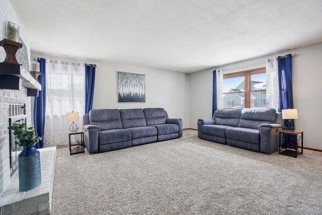 7254 S 38th STREET, Franklin, WI 53132