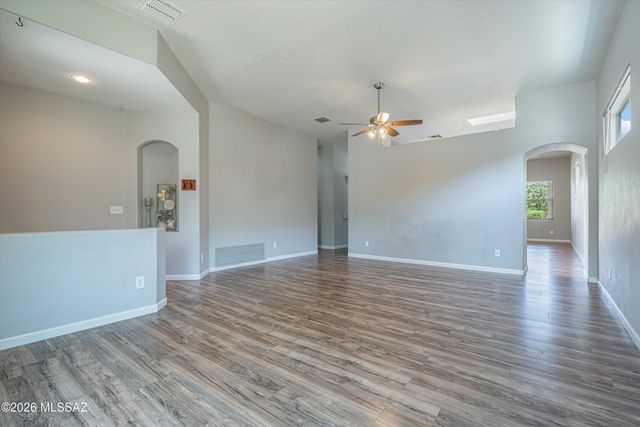 7536 W Sand River Way, Tucson, AZ 85743