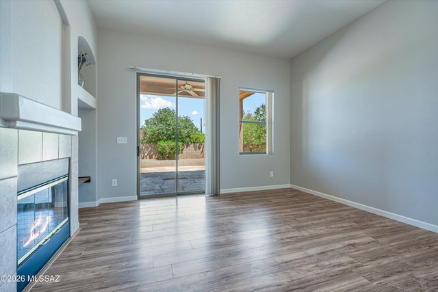 7536 W Sand River Way, Tucson, AZ 85743