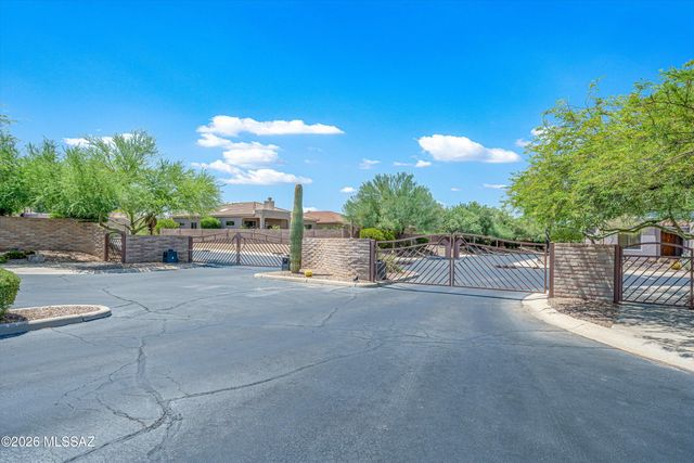 7536 W Sand River Way, Tucson, AZ 85743