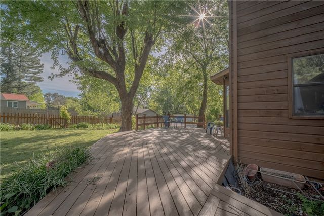 304 Warren Avenue, Huntsville, AR 72740