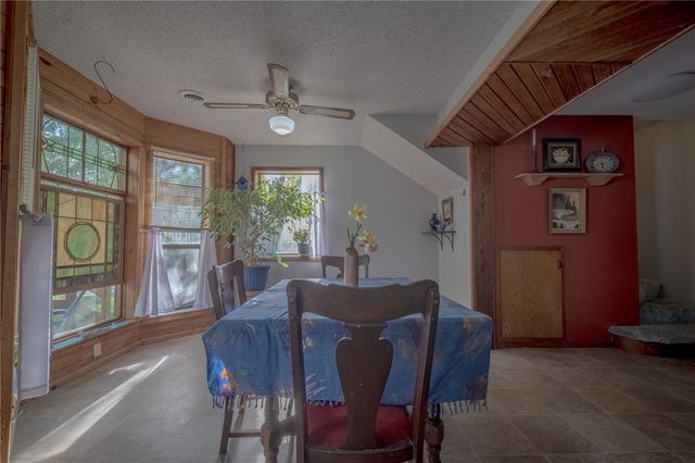 304 Warren Avenue, Huntsville, AR 72740