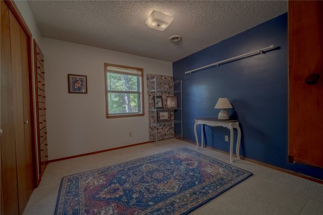 304 Warren Avenue, Huntsville, AR 72740